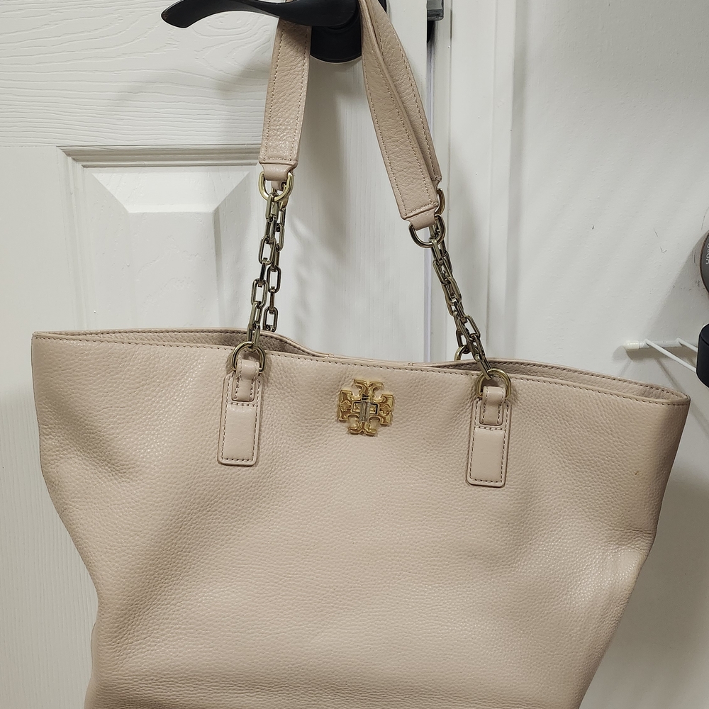 Tory Burch Beige Leather Tote with Gold Accents